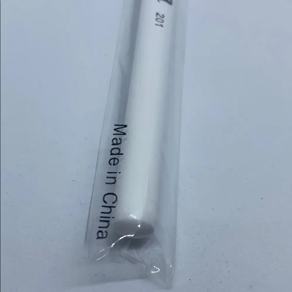 NWT FIRMA BEAUTY 201 Flat Oval Blending Brush